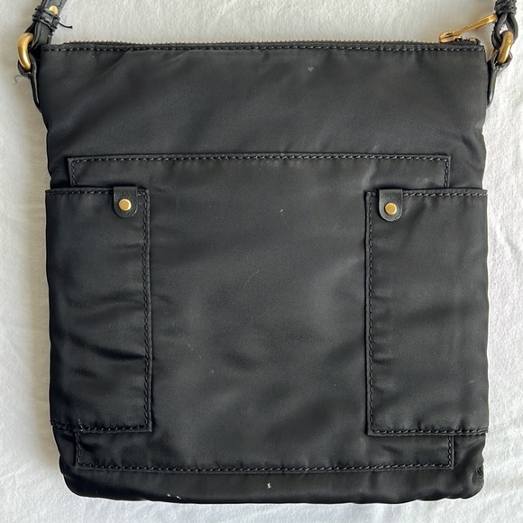 Marc by Marc Jacobs black nylon crossbody bag with gold toned hardware - Picture 4 of 8